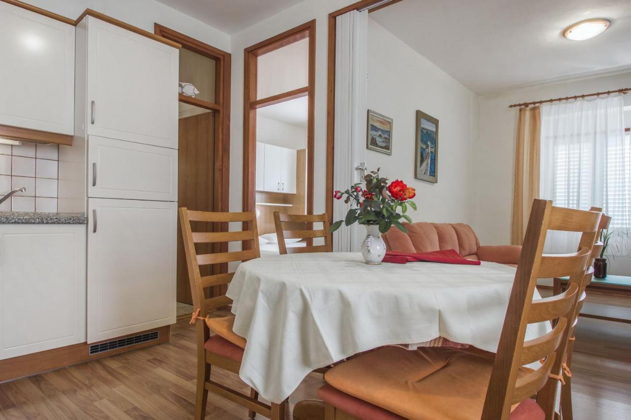 Apartments Konta City Center Vodice Buitenkant foto