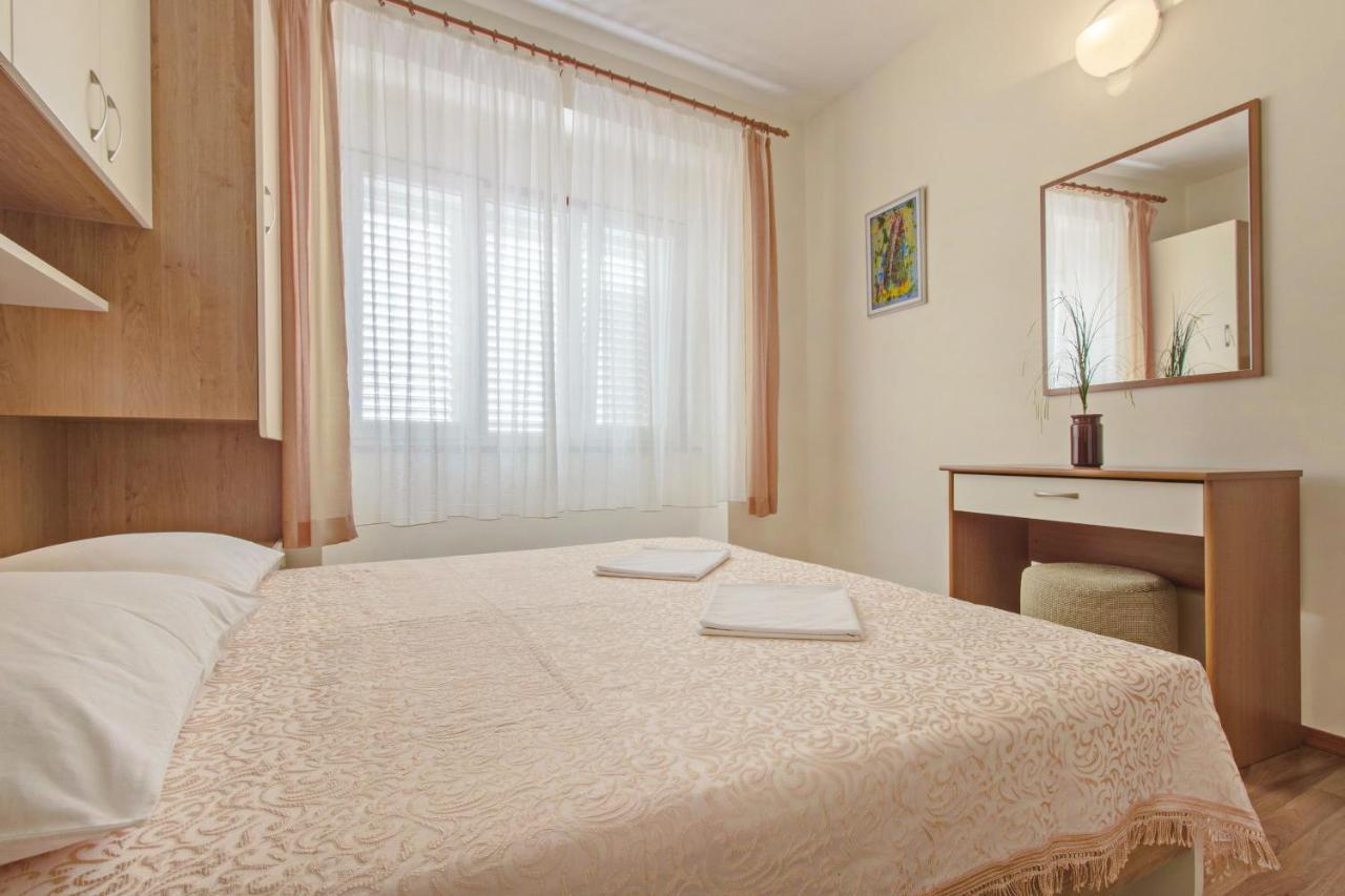 Apartments Konta City Center Vodice Buitenkant foto