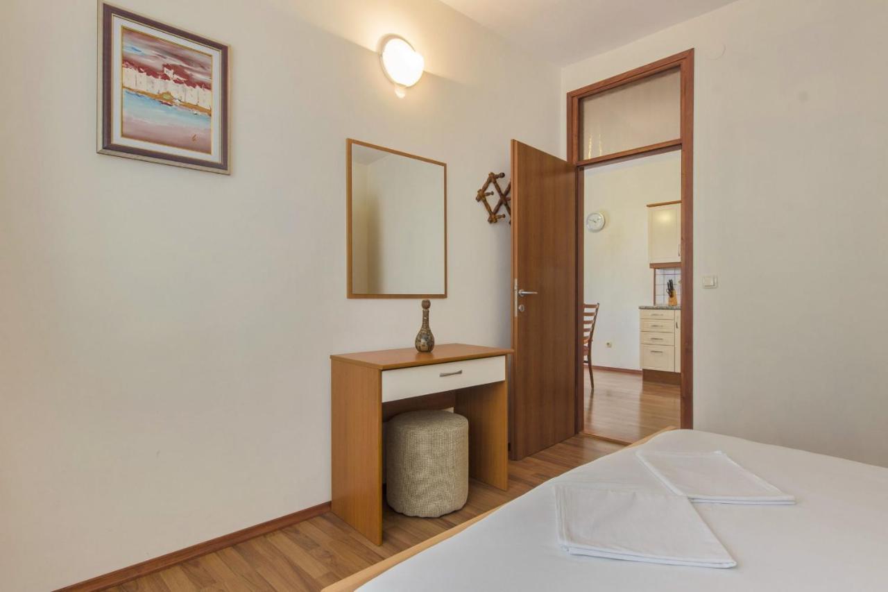 Apartments Konta City Center Vodice Buitenkant foto