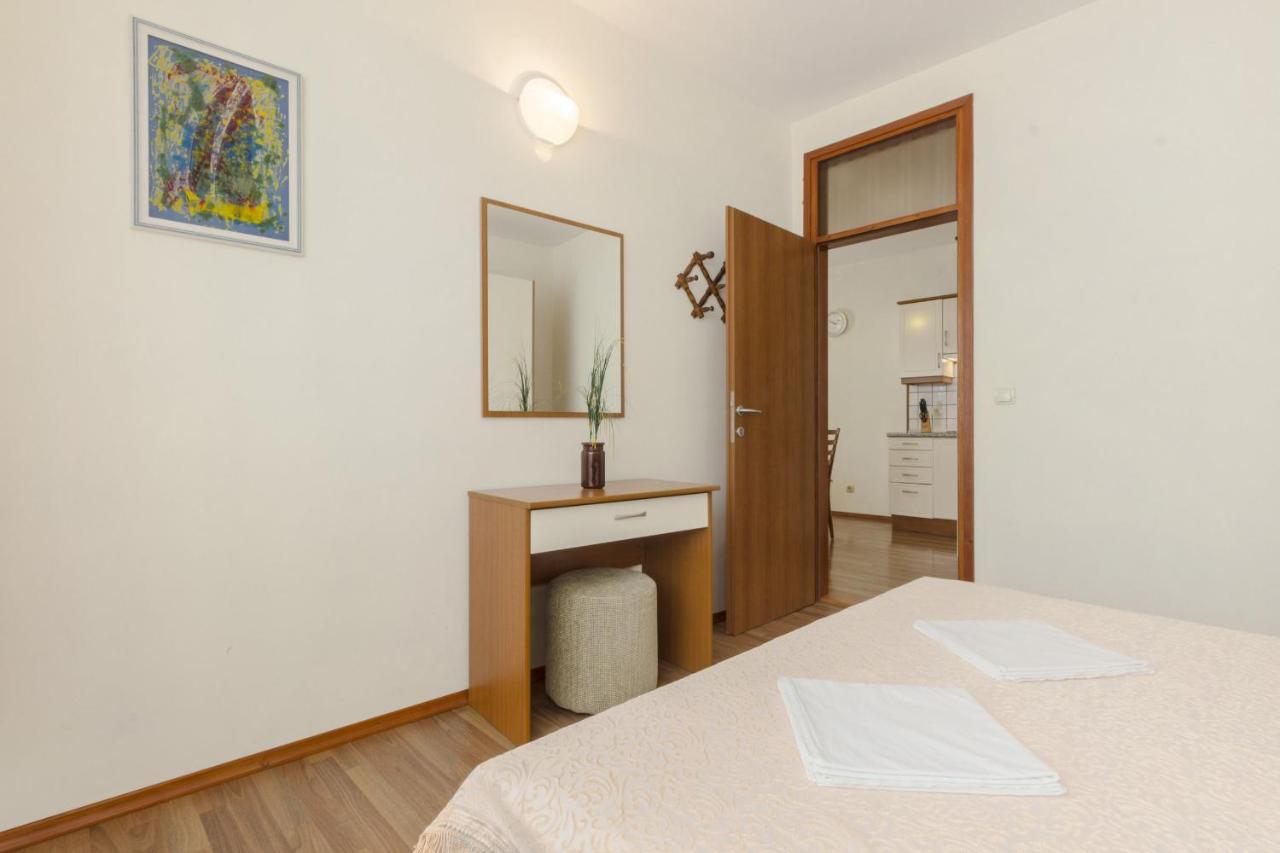 Apartments Konta City Center Vodice Buitenkant foto